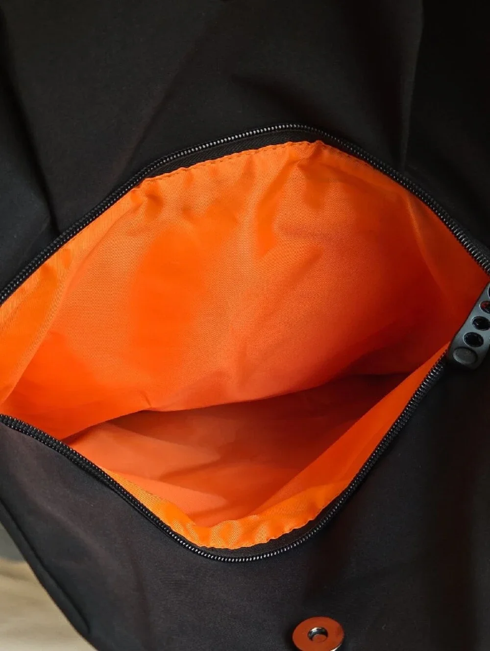 Black Men's Backpack - Minimal Urban Carry
